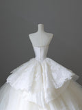 Bonnyshow Unique Ball Gown Strapless White Lace Satin Long Wedding Dresses Brides Dress S3809