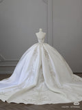 Bonnyshow Unique Ball Gown Strapless White Lace Satin Long Wedding Dresses Brides Dress S3811