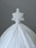 Bonnyshow Unique Ball Gown Strapless Tulle White Long Off The Shoulder Wedding Dresses Brides Dress S3815
