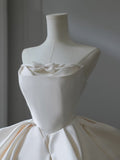 Bonnyshow Unique Ball Gown Strapless Satin White Long Wedding Dresses Brides Dress S3842
