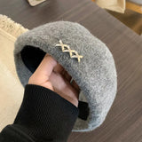 Bonnyshow Korean Woolen Berets for Women British Vintage Metal Label Girls Newsboy Cap Autumn Winter Warm Tweed Painter Caps